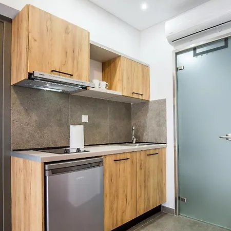 Linden Apartment Potos