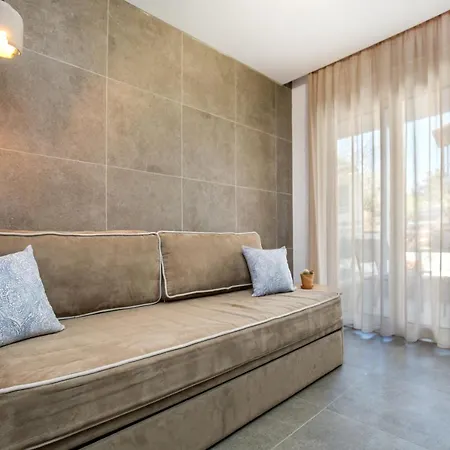 Apartament Linden Potos